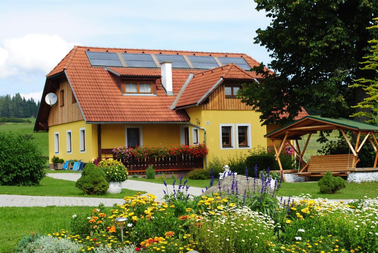 Hotel Gasthof Seeblick Zeutschach Exterior foto